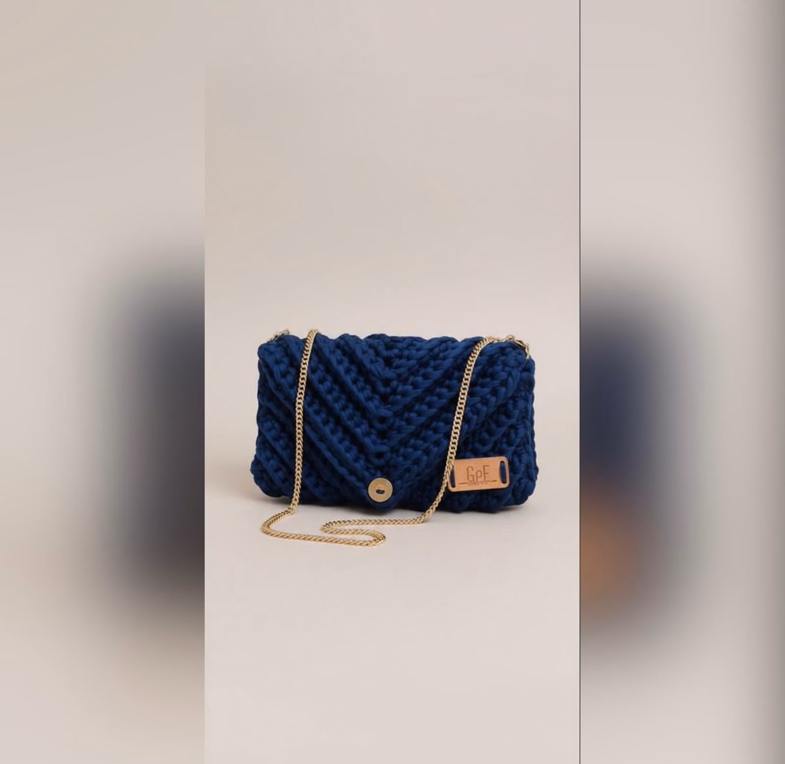 borsa-intreccio.avif